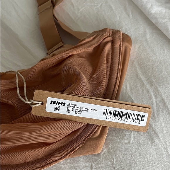 SKIMS NWTUnlined Balconette Bra, 34DDD in Ochre Nude - Picture 5 of 7